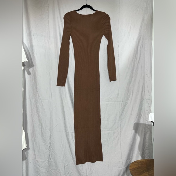 NWT ANTHROPOLOGIE brand Charlie Holiday Laurette Midi Dress - Picture 2 of 3